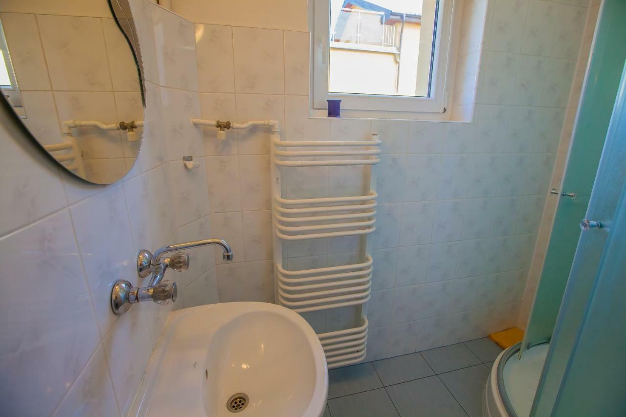 Pokoje Goscinne Marek Wladyslawowo Exterior foto